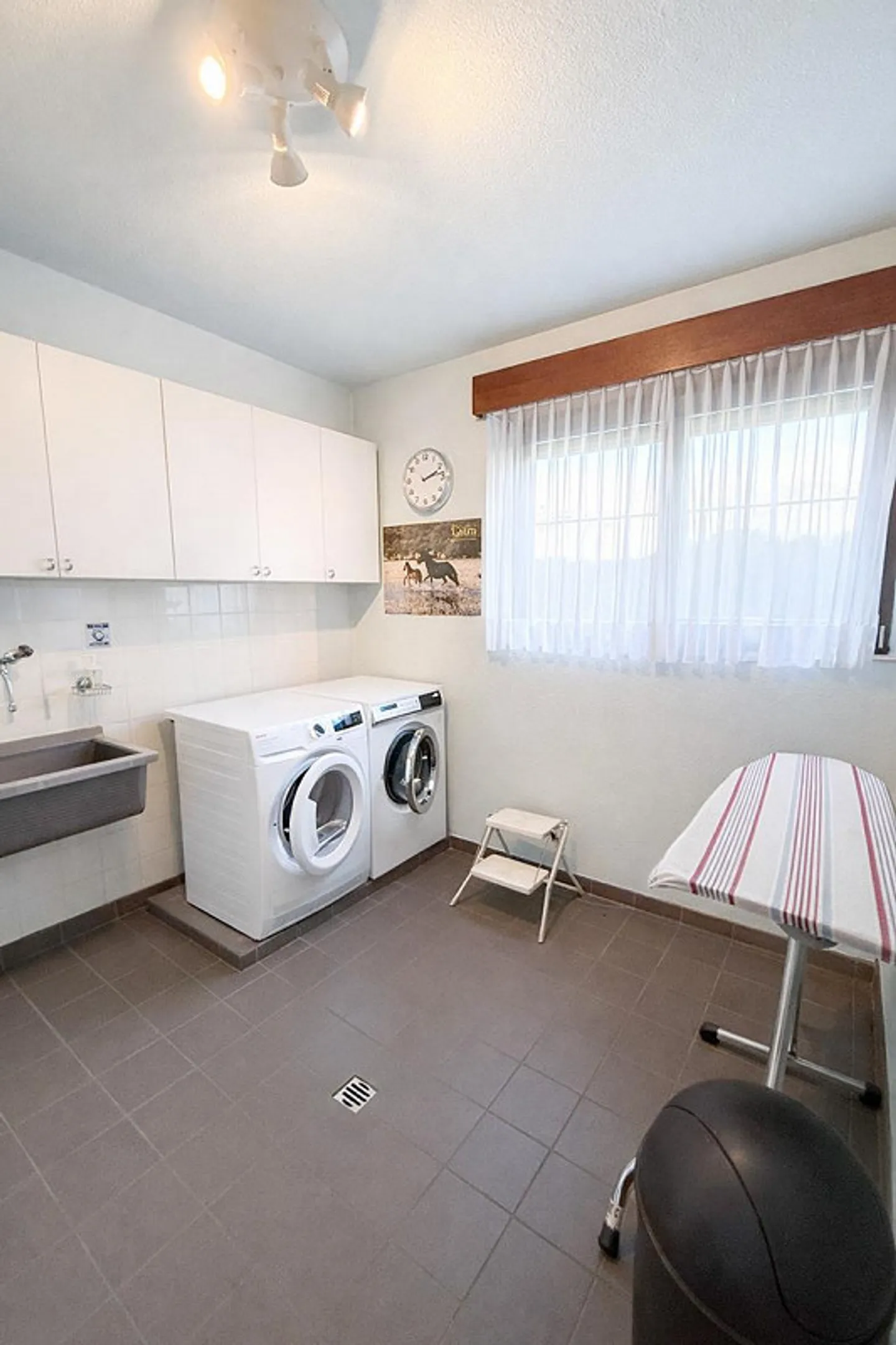 Haus mit zwei Wohnungen und schönem Garten - Foto 28 von 30