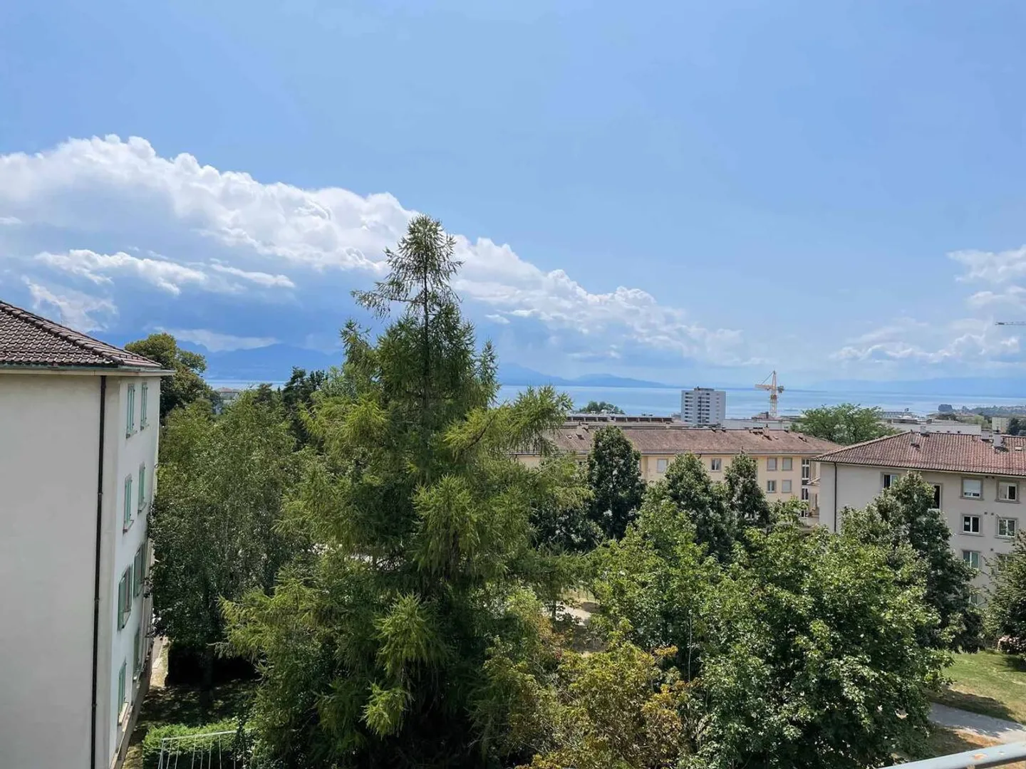 Bel appartement de 2,5 pièces à deux pas du parc Valency - Photo 2 sur 8