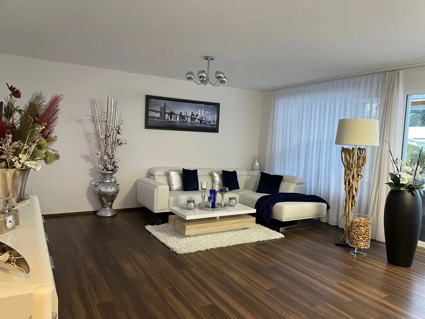 wunderschöne 4.5-Zimmer-Gartenwohnung mit grossem Sitzplatz - Foto 2 von 8