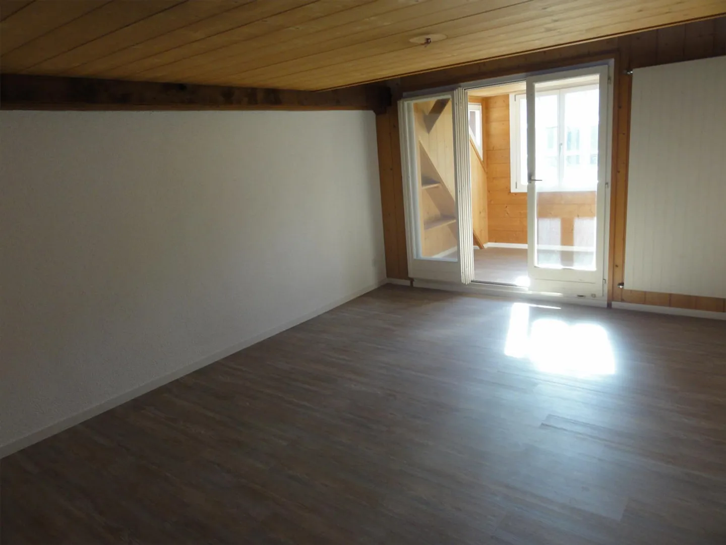 Appartamento ristrutturato con nuova cucina e bagno nel centro città - Foto 6 di 15