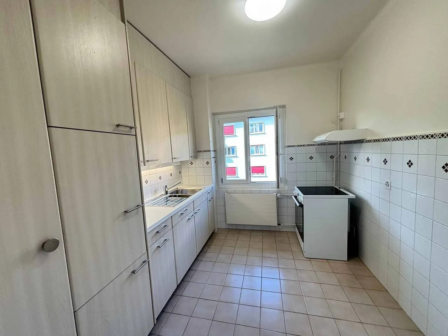 Bel appartement de 2,5 pièces à deux pas du parc Valency - Photo 6 sur 8