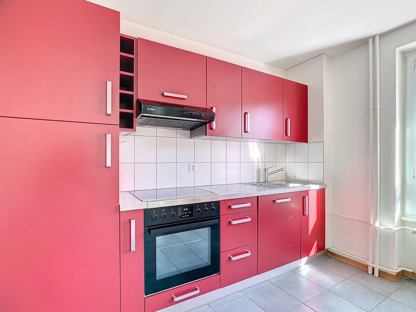 Appartement 4 pièces avec balcon - Photo 2 sur 12