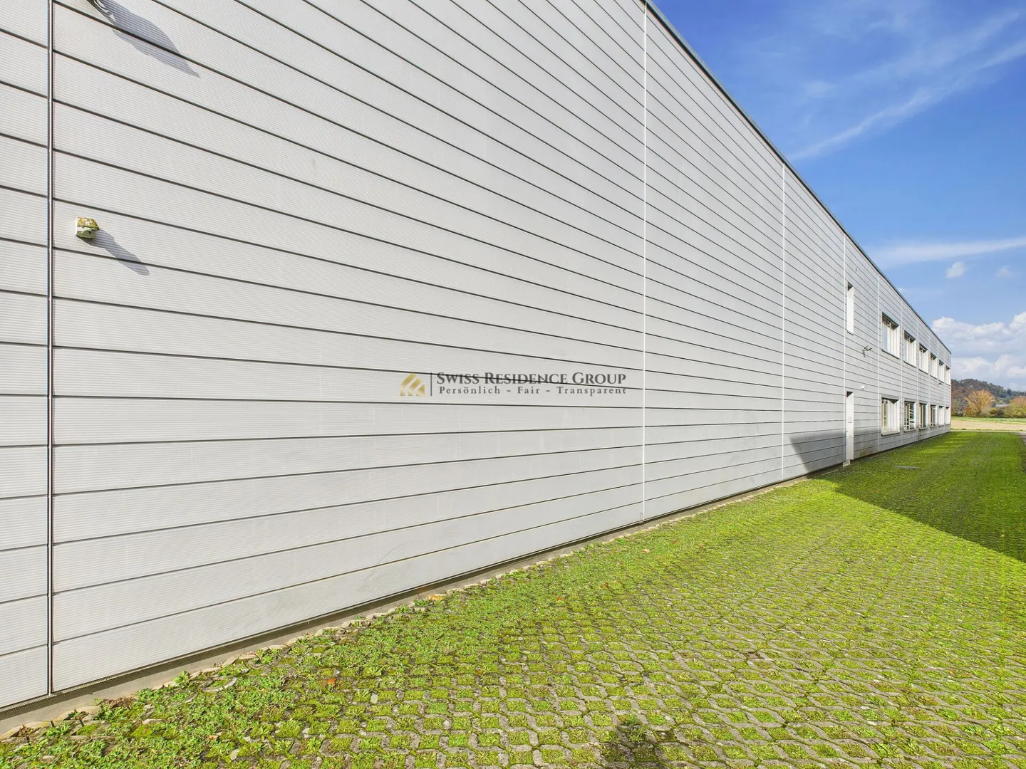 Investire vicino al confine: complesso per uffici e industriale in una posizione strategica di prim'ordine! - Foto 11 di 45