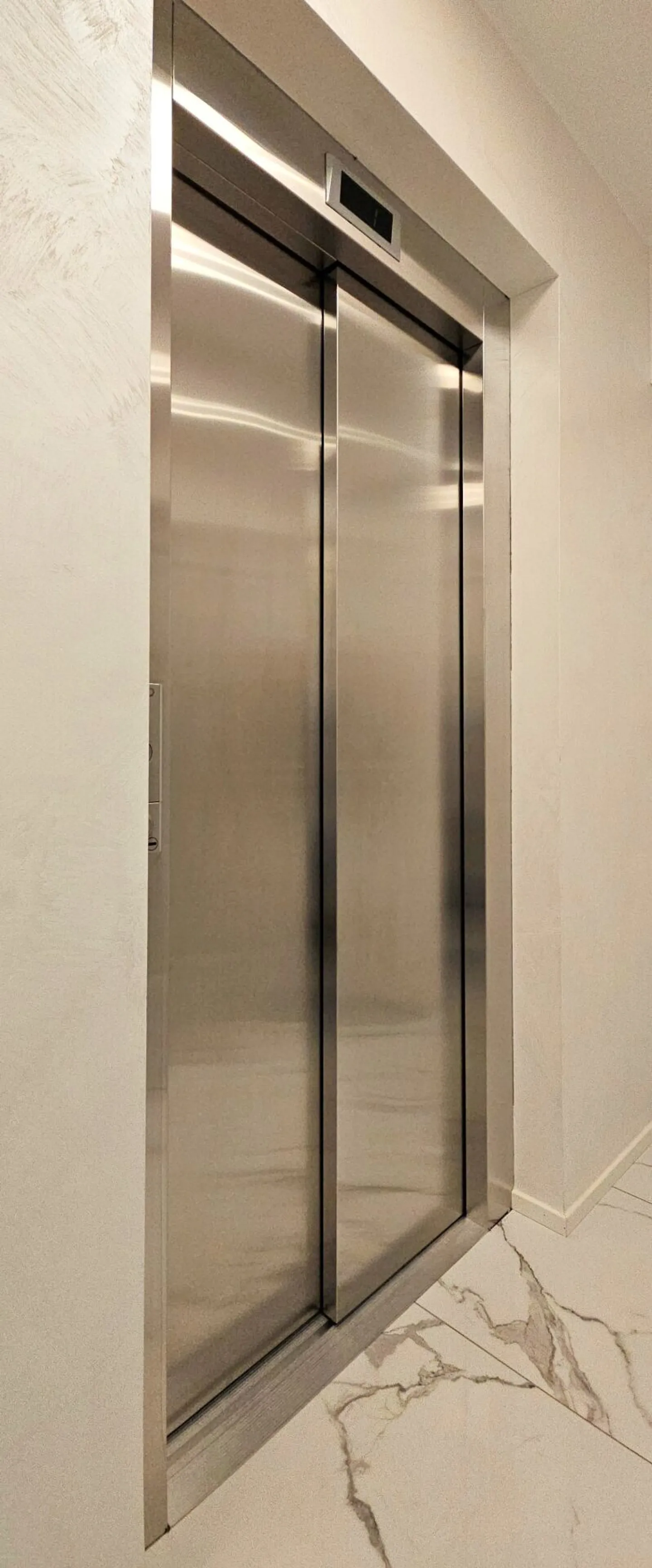 MODERN VILLA WITH POOL AND PANORAMIC ROOFTOP - Photo 10 of 24