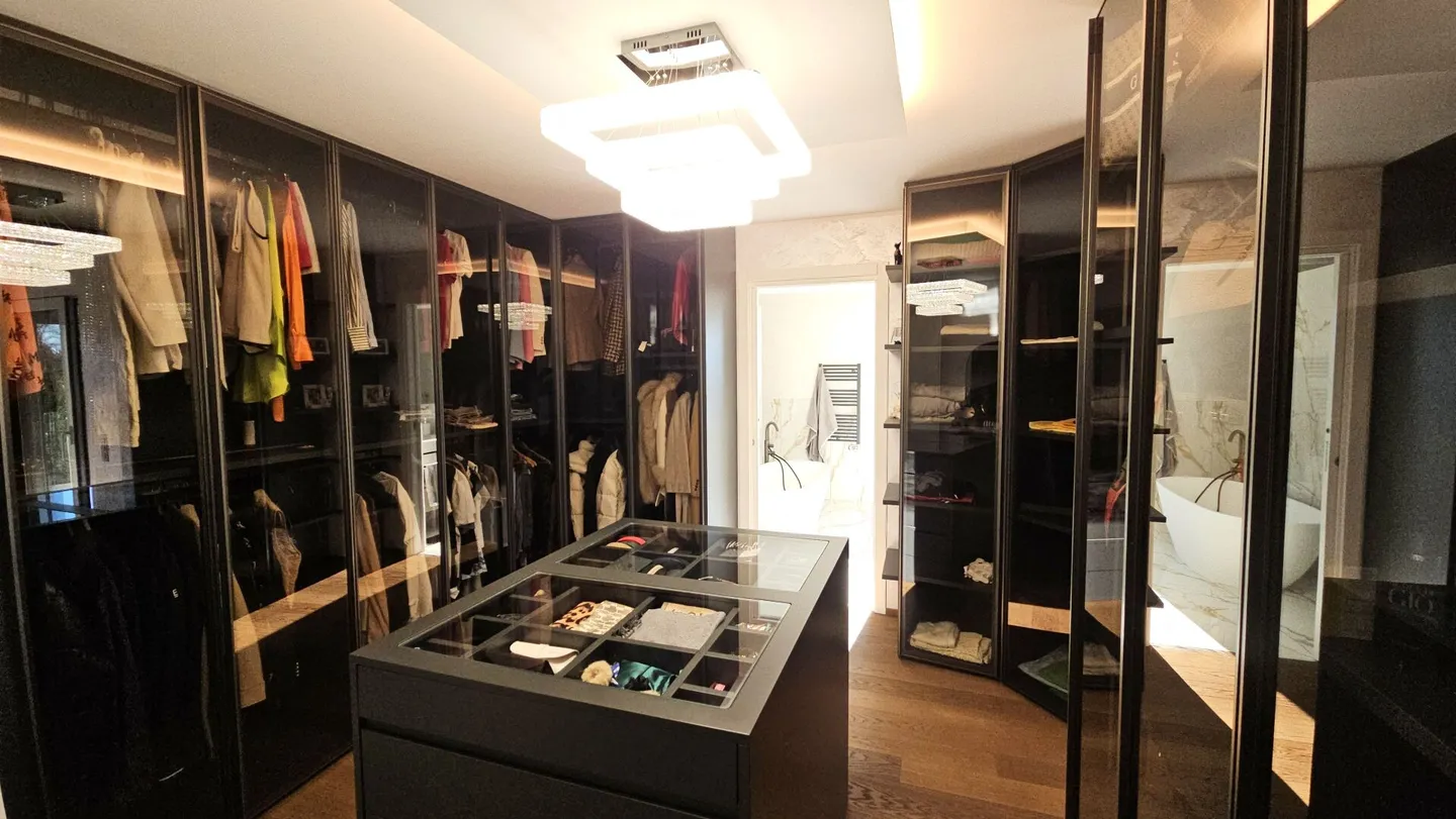 MODERN VILLA WITH POOL AND PANORAMIC ROOFTOP - Photo 12 of 24