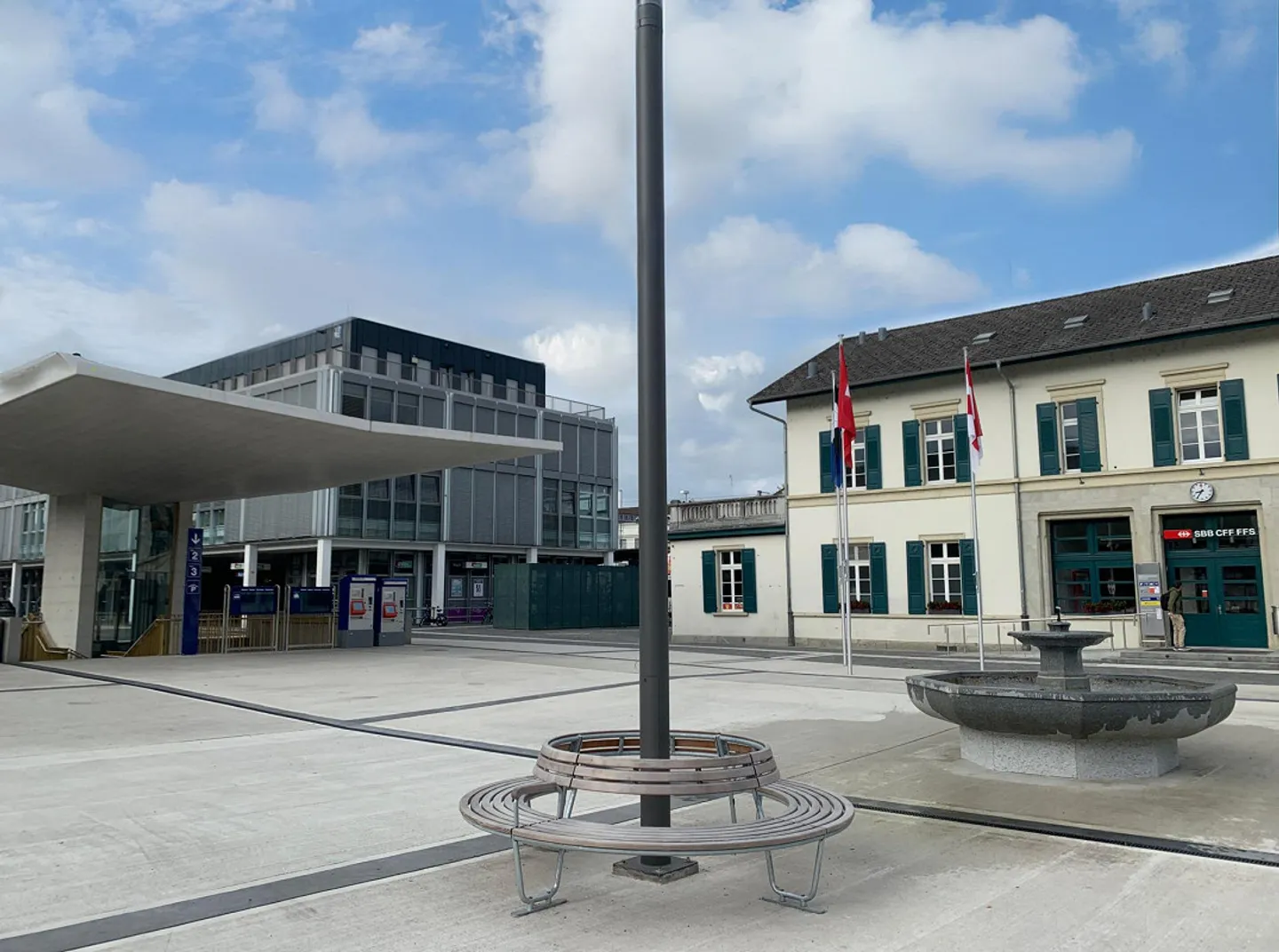 Lavorare & Benessere – Spazio Ufficio/Studio con Terrazza sul Tetto alla Stazione... - Foto 1 di 6
