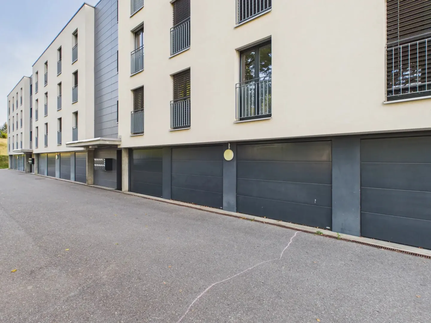Helle 2,5 Zimmer mit großem Balkon in La Tour-de-Trême - Foto 6 von 7