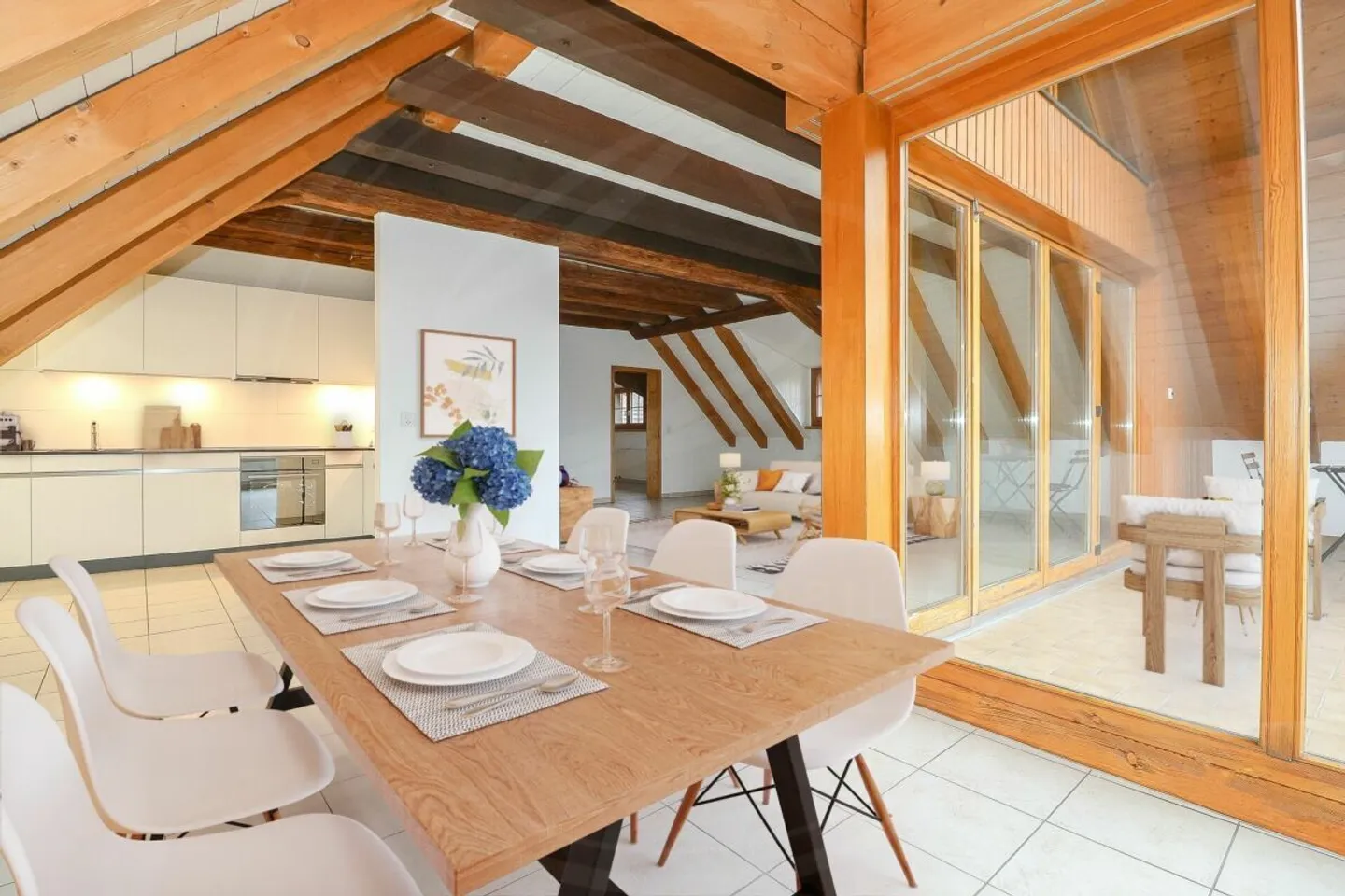 Appartement en duplex rénové de 5½ pièces à vendre dans le 'Schlössli' historique de Koblenz - Photo 2 sur 24
