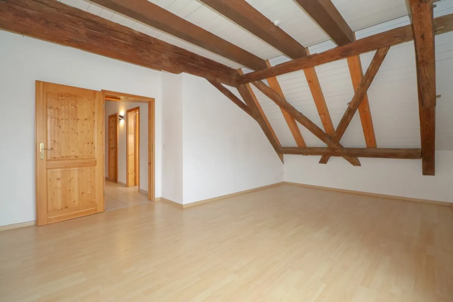 Appartement en duplex rénové de 5½ pièces à vendre dans le 'Schlössli' historique de Koblenz - Photo 19 sur 24