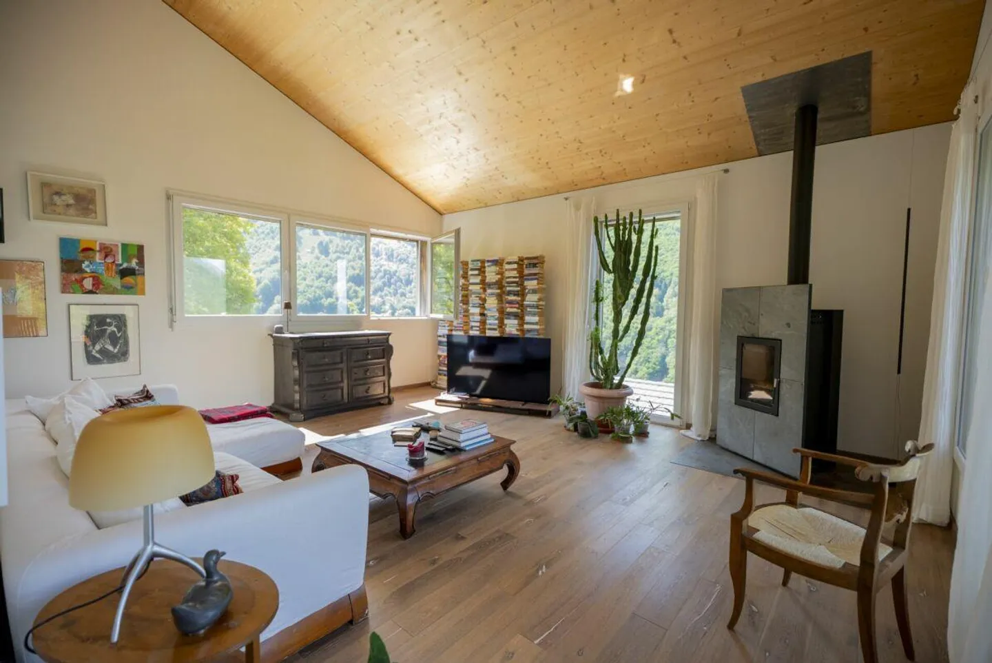 Villa di Design nel Verde con Vista Mozzafiato - Foto 14 di 21