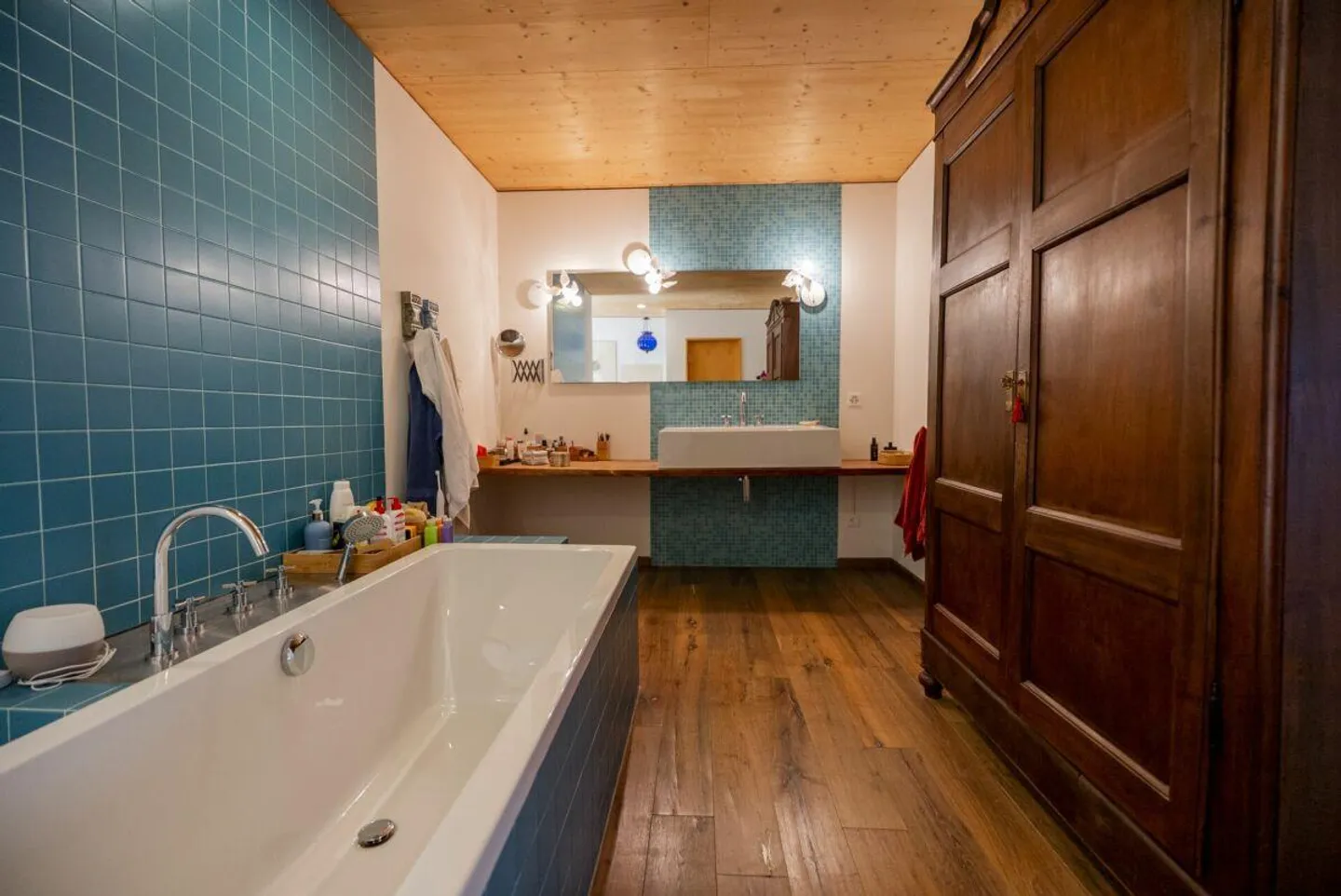 Villa di Design nel Verde con Vista Mozzafiato - Foto 17 di 21