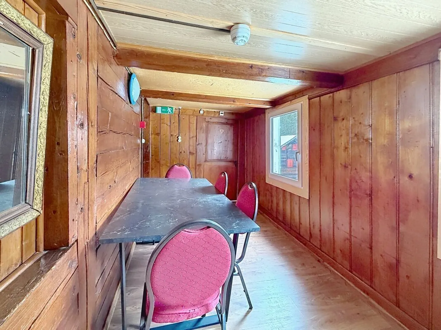 16-Zimmer-Gasthaus mit Bar zur Miete in Morgins - Foto 11 von 15