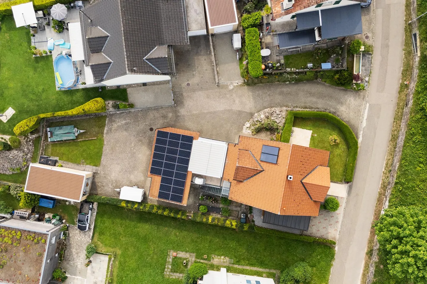 Vivere con stile a Bargen: Casa unifamiliare con garage per camper - Foto 3 di 10
