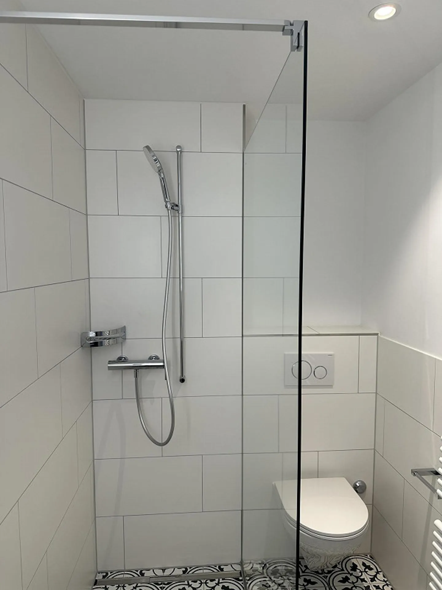 A jewel above the rooftops of Weissenbühl - Photo 10 of 13