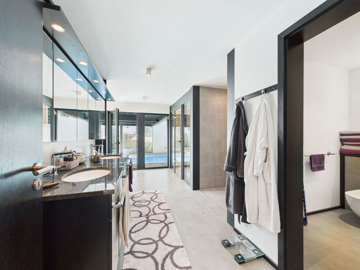 Dream house with its own wellness oasis in the mountains - Photo 12 of 15