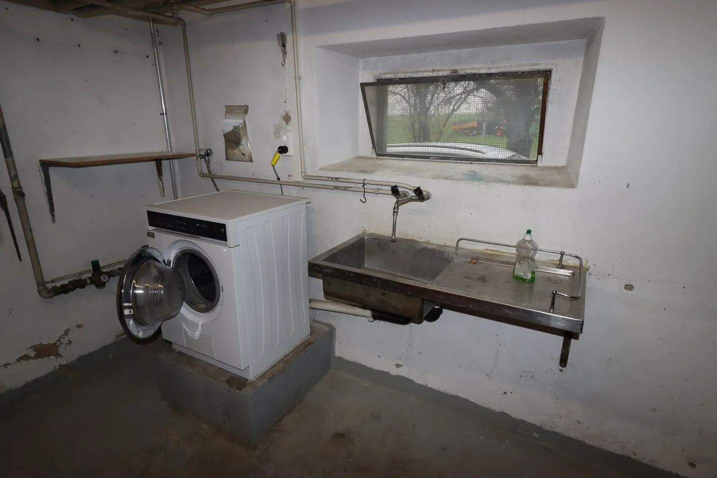 Mietshaus mit Wohn- und Gewerbebereich - Foto 5 von 13