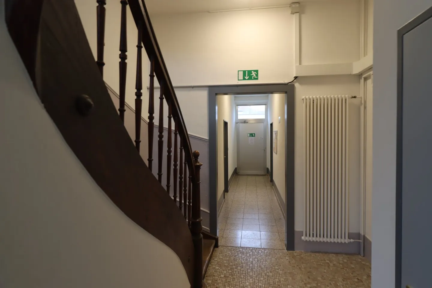 Mietshaus mit Wohn- und Gewerbebereich - Foto 6 von 13