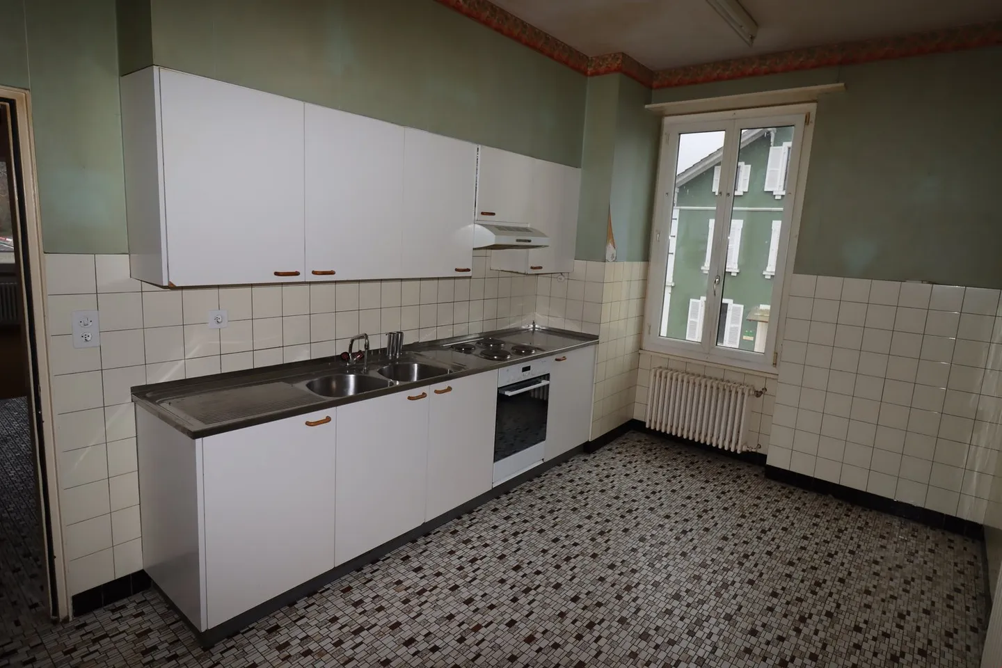 Mietshaus mit Wohn- und Gewerbebereich - Foto 10 von 13