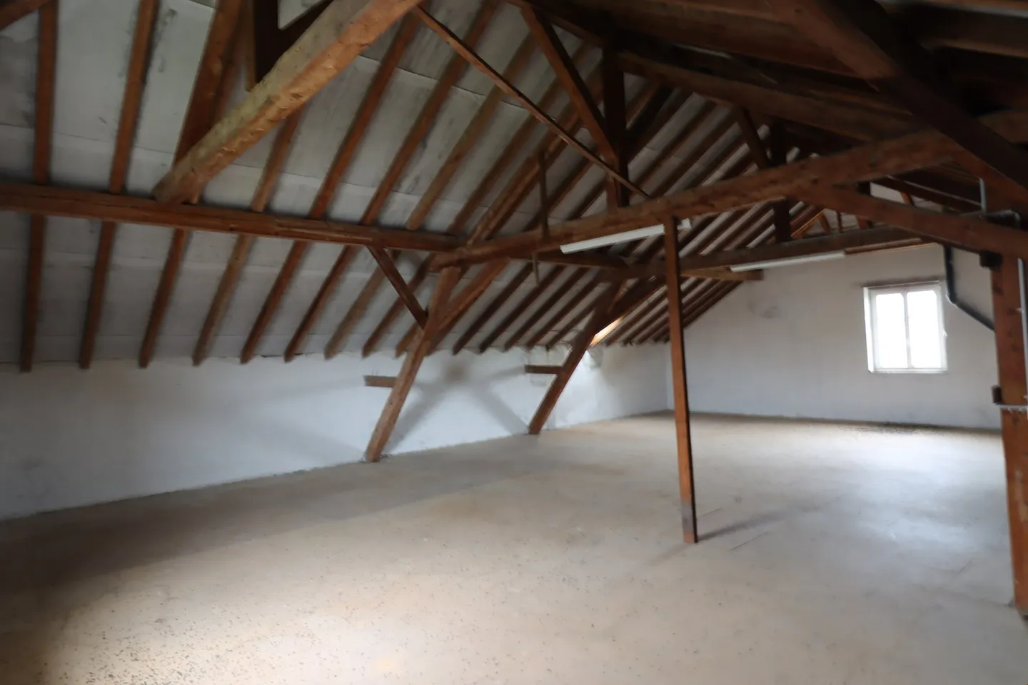 Mietshaus mit Wohn- und Gewerbebereich - Foto 12 von 13