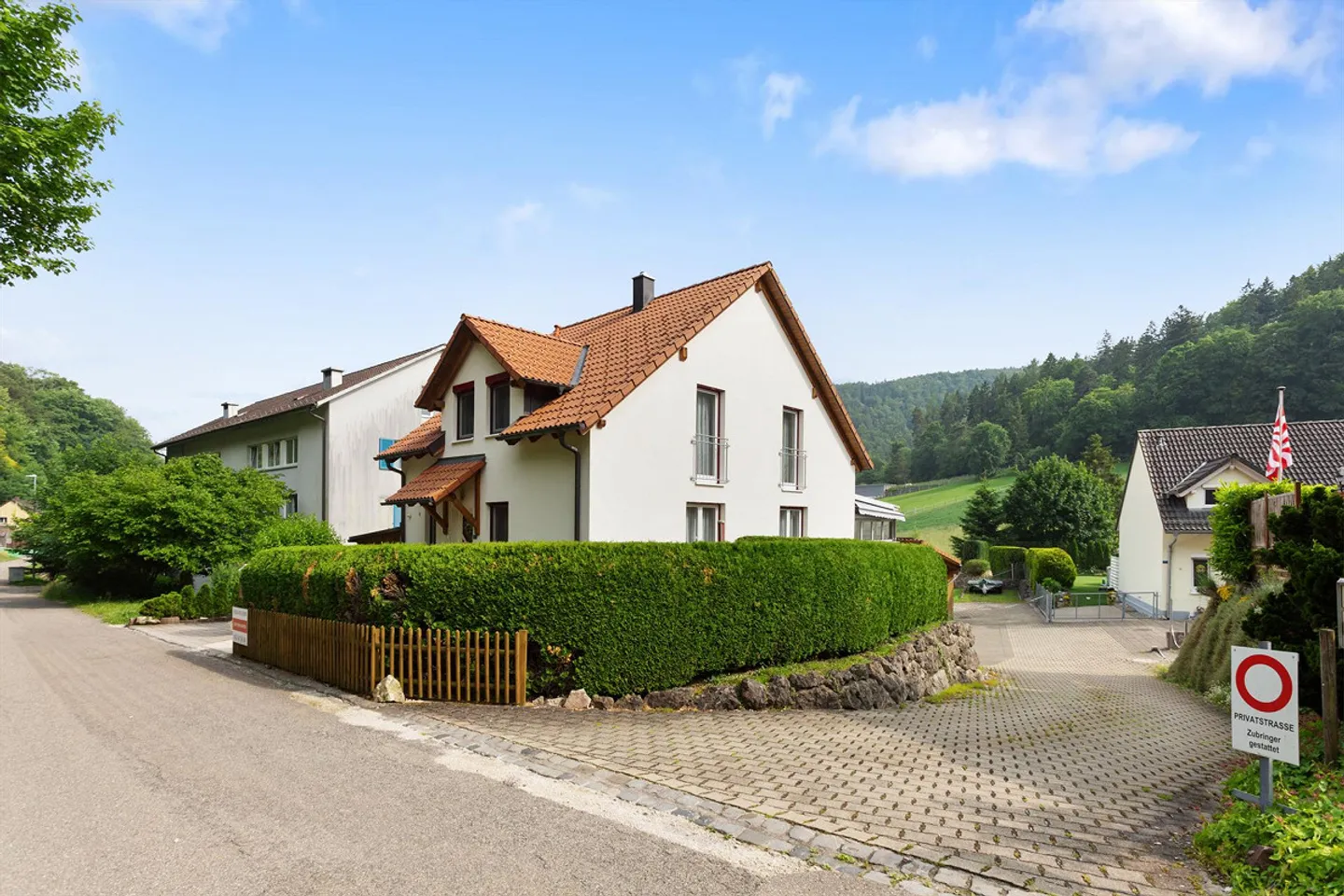 Vivere con stile a Bargen: Casa unifamiliare con garage per camper - Foto 6 di 10