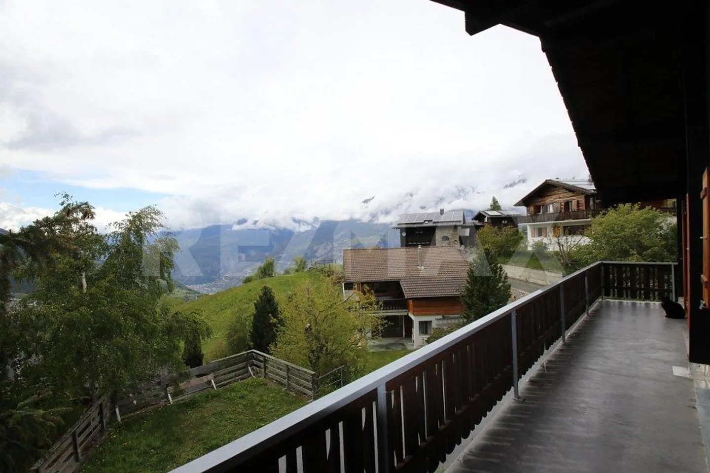 Chalet mit atemberaubender Rhonetalansicht - Foto 3 von 13