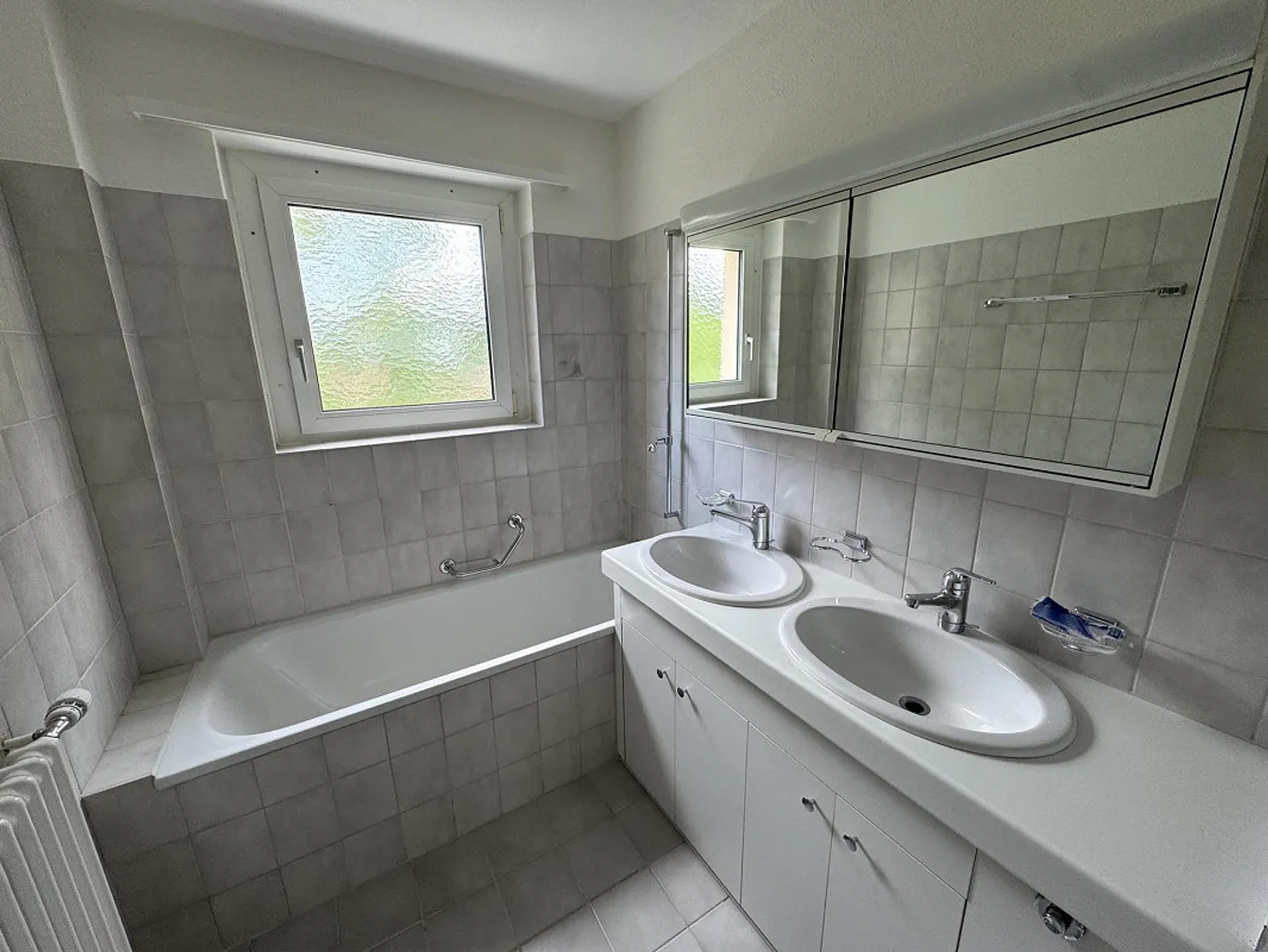 5-room apartment near Haggen train station - Photo 7 of 7
