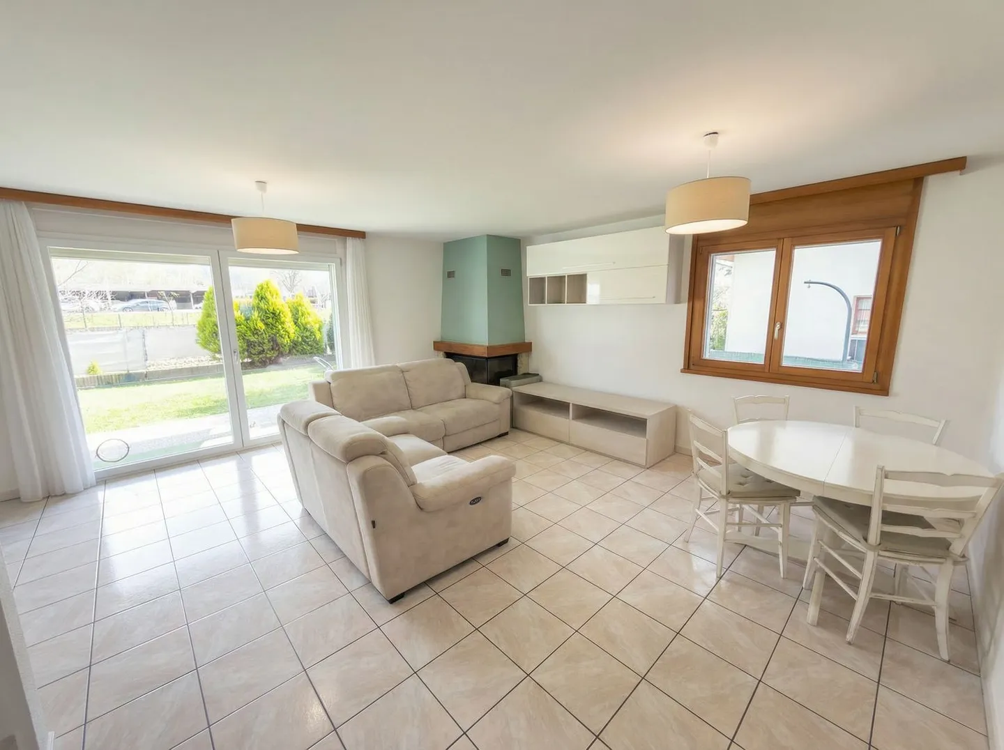 Single-family house with 7.5 rooms, private garden and 2 parking spaces - Photo 2 of 13