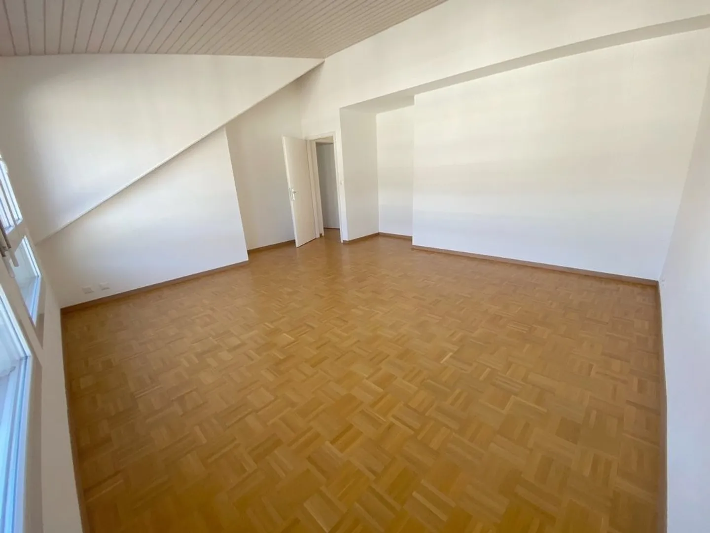 Helle Dachgeschosswohnung am See - Foto 6 von 11