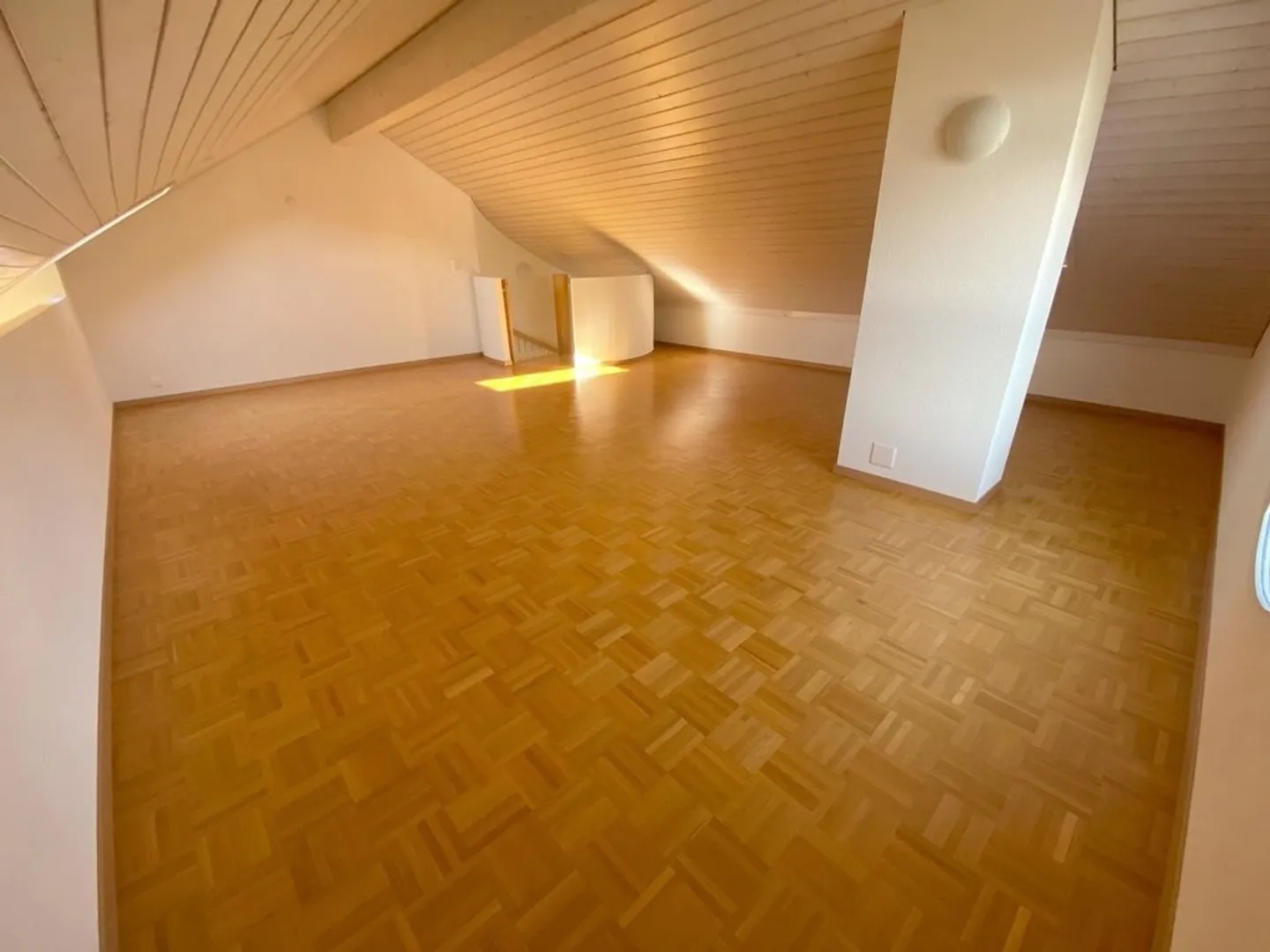 Helle Dachgeschosswohnung am See - Foto 10 von 11