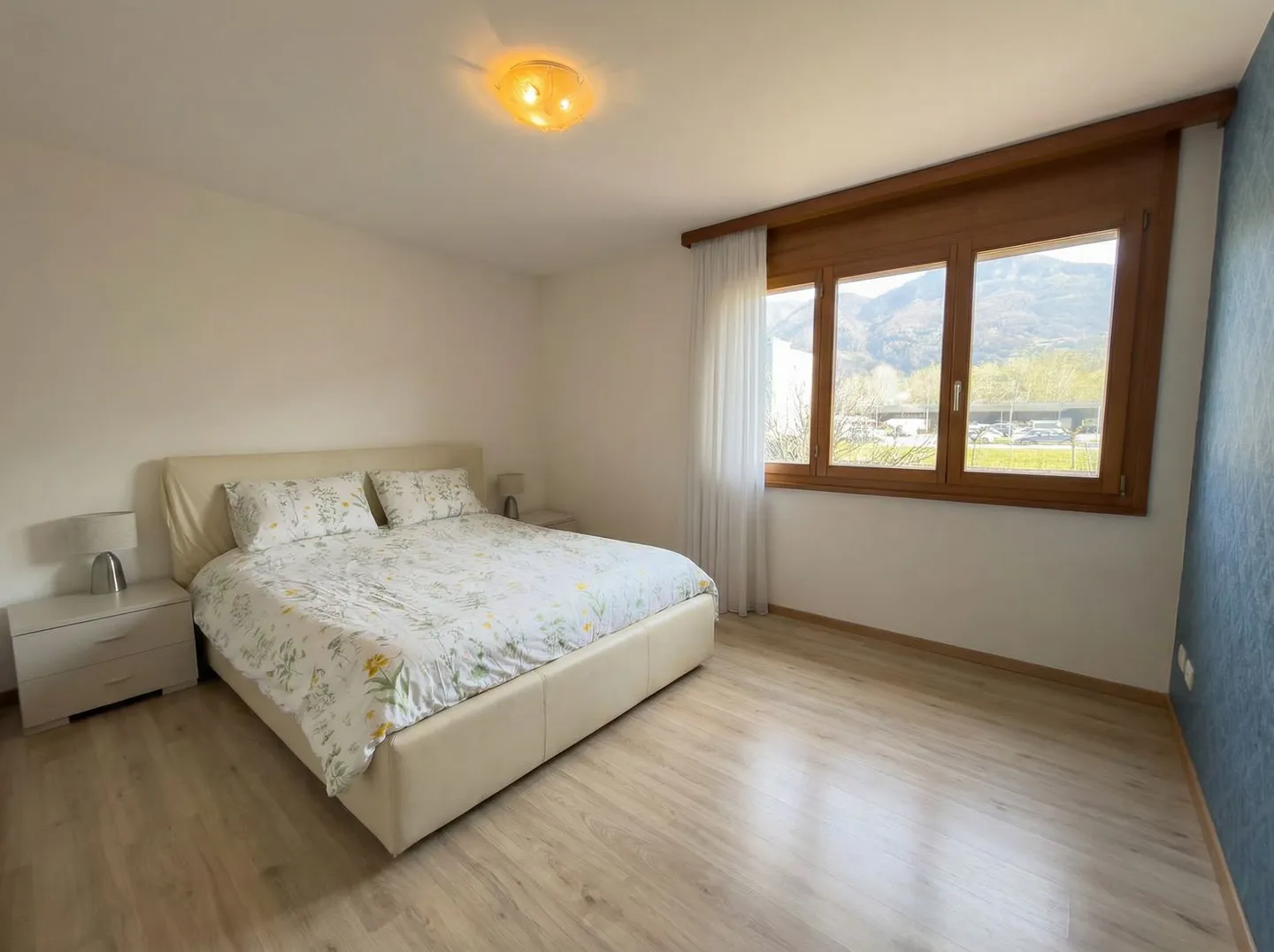 Single-family house with 7.5 rooms, private garden and 2 parking spaces - Photo 10 of 13