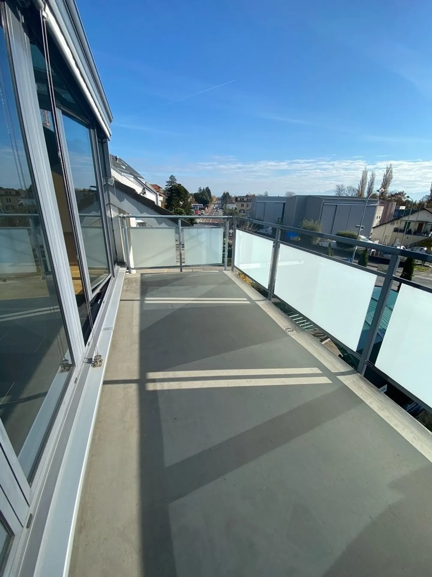 Helle Dachgeschosswohnung am See - Foto 3 von 11