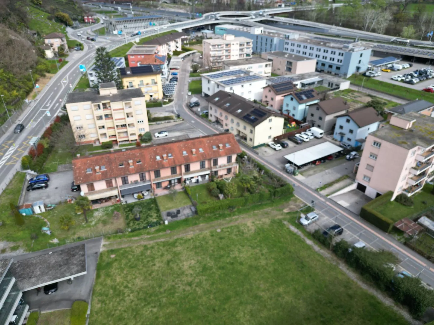 Single-family house with 7.5 rooms, private garden and 2 parking spaces - Photo 13 of 13