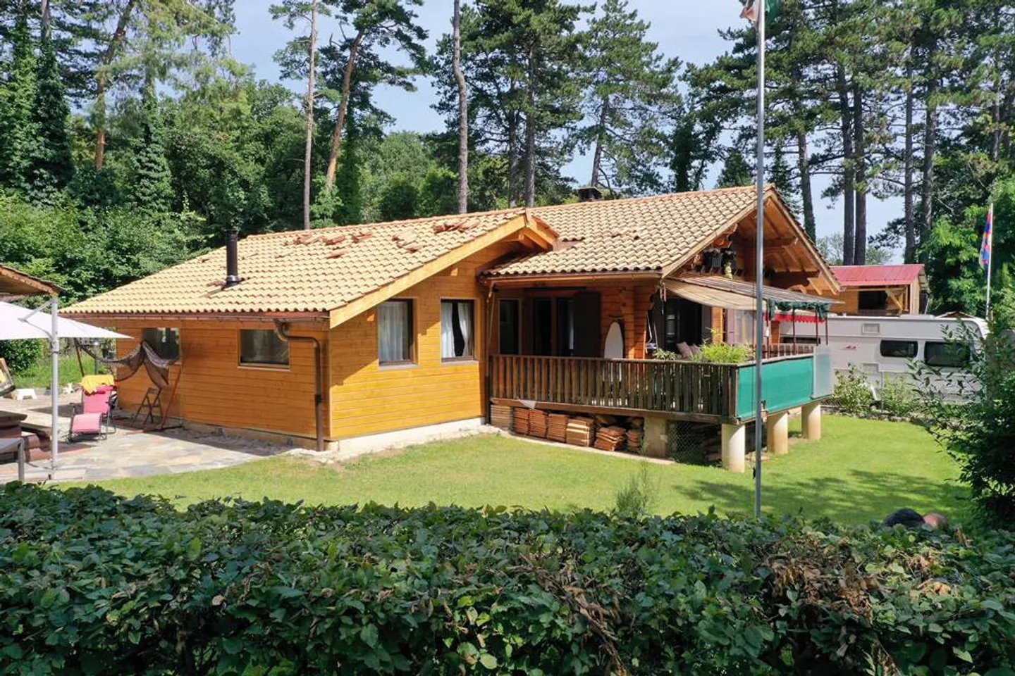 Exklusivität - Charmantes Chalet in Trélex mit Blick auf den See & die Alpen, 5 Minuten von Nyon entfernt - Foto 2 von 8