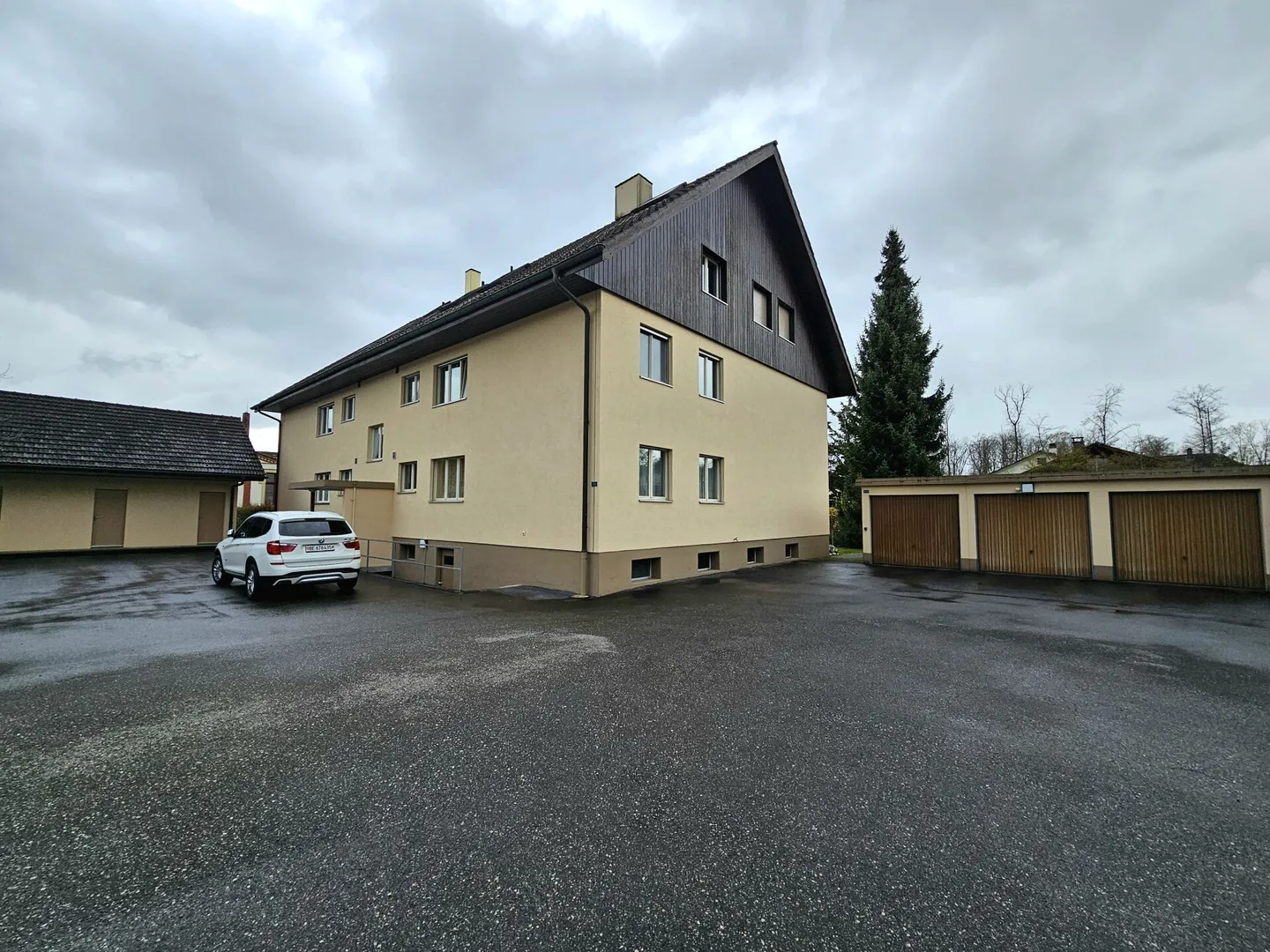 Idylle résidentielle près du ruisseau - Appartement de 4,5 pièces avec charme - Photo 15 sur 17