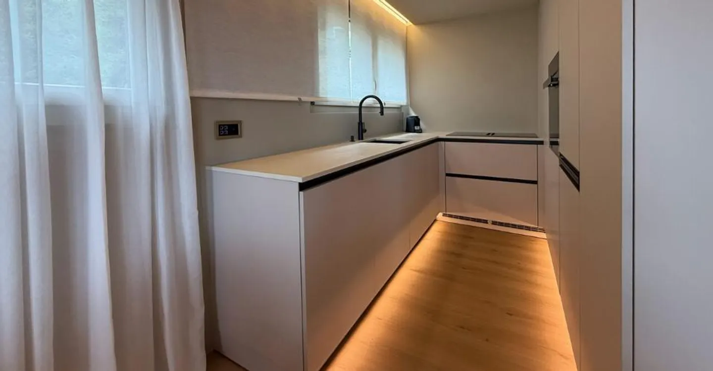 Appartement de Luxe avec Vue Époustouflante - Photo 5 sur 10