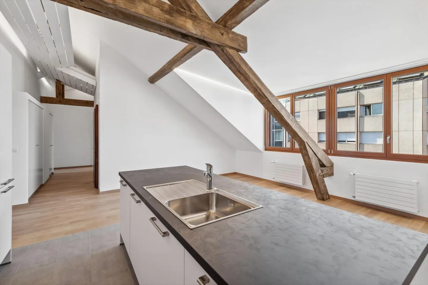 Attico in affitto - Foto 4 di 12