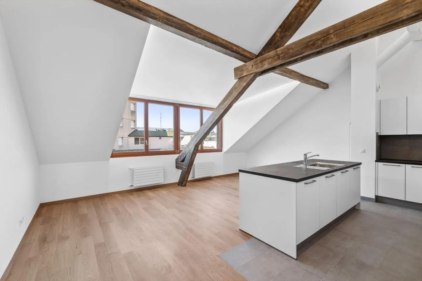 Attico in affitto - Foto 5 di 12