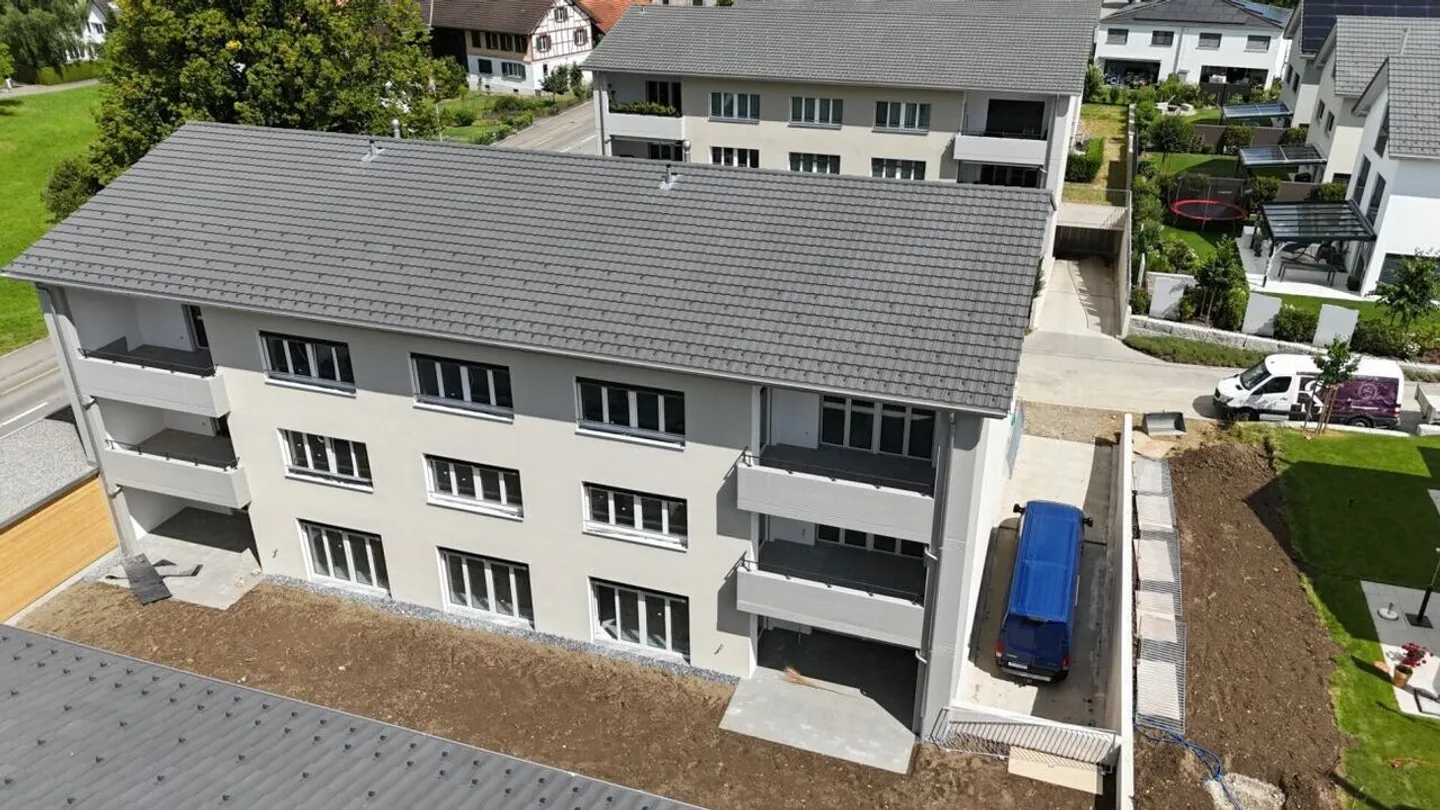 Great penthouse apartment near Kreuzlingen - Photo 4 of 14