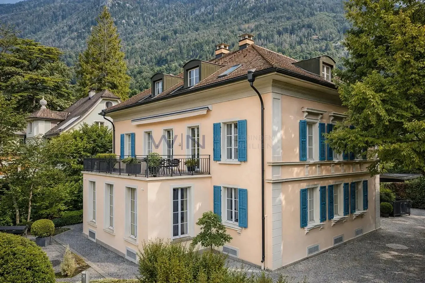 Elegant Neo-Renaissance Villa - Photo 2 of 13