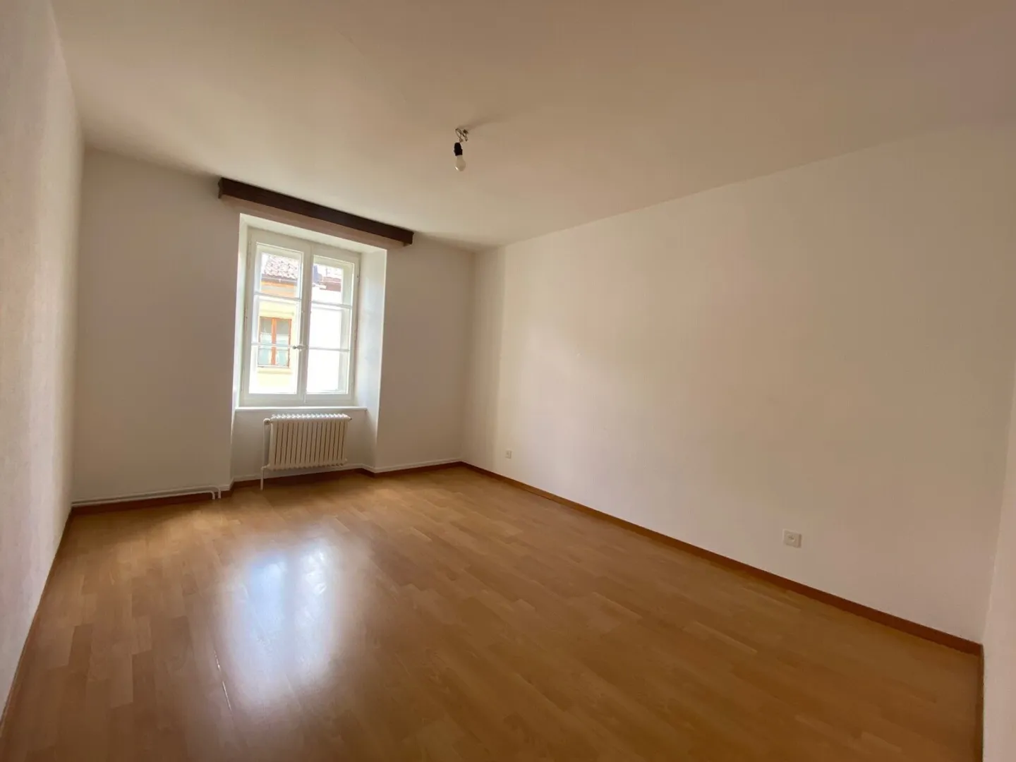 4-Zimmer-Wohnung im 2. Stock - Foto 5 von 8