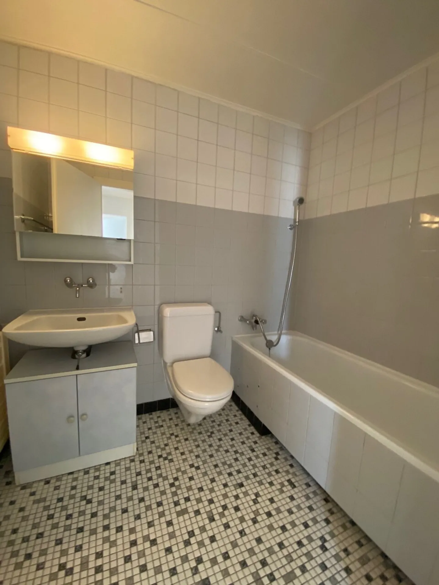 4-Zimmer-Wohnung im 2. Stock - Foto 8 von 8