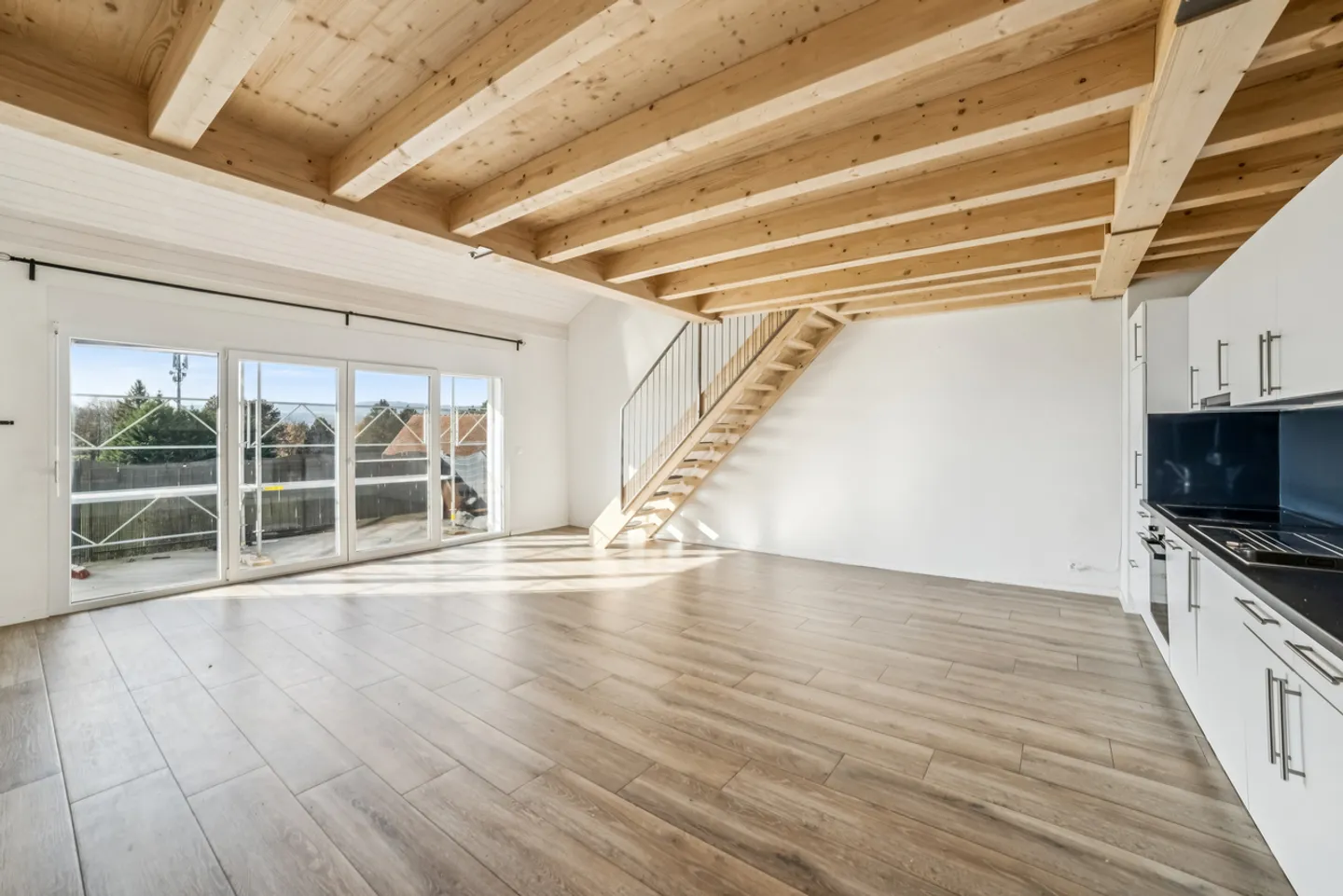 Bel appartement de 4.5 pièces + Mezzanine - Photo 1 sur 13