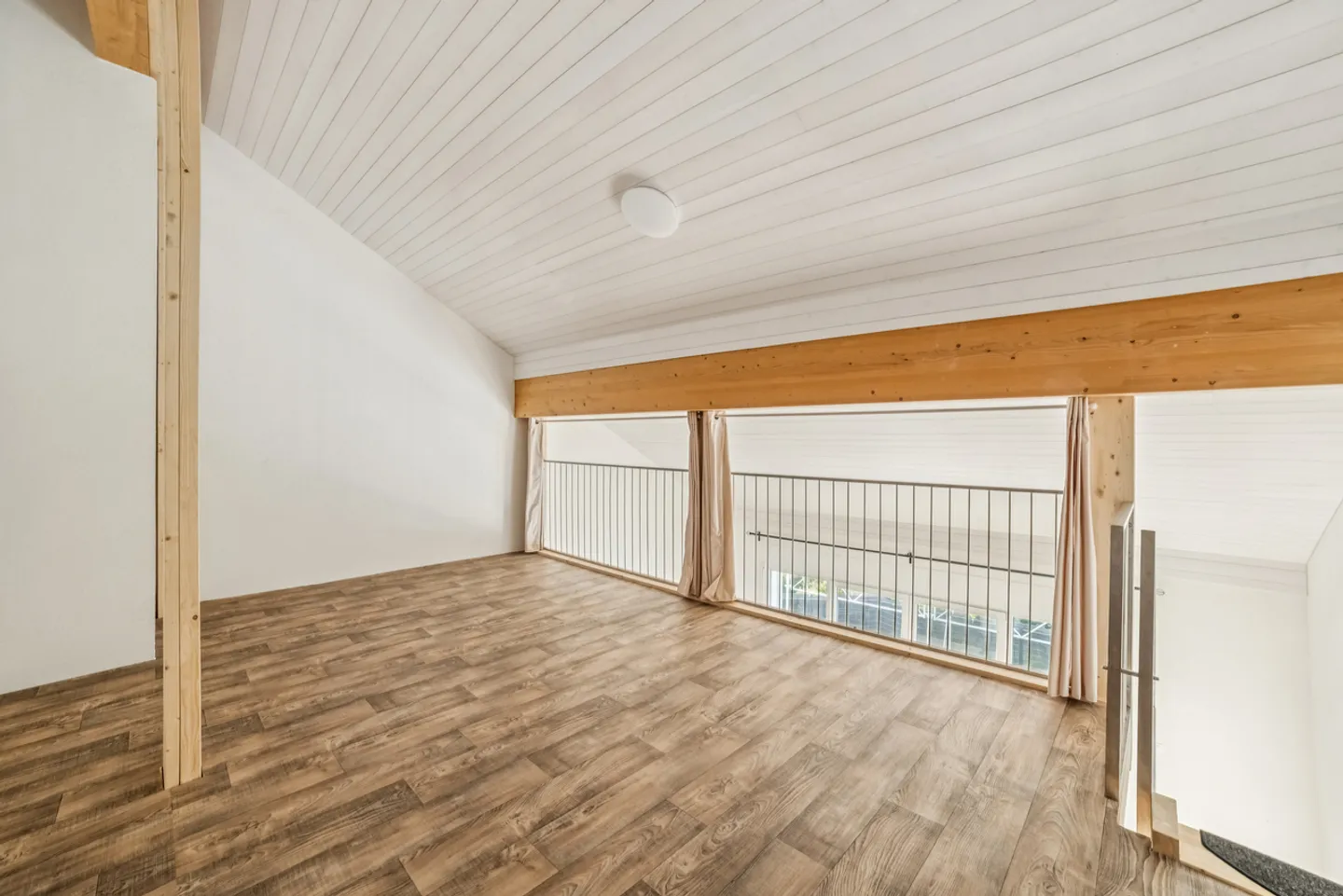 Bel appartement de 4.5 pièces + Mezzanine - Photo 4 sur 13