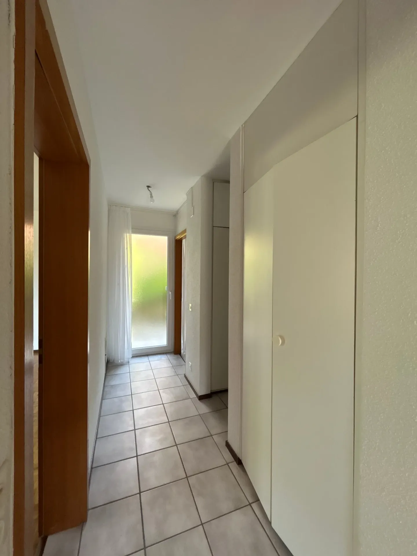 CAPRIASCA - À LOUER MAISON INDIVIDUELLE AVEC JARDIN - Photo 10 sur 15