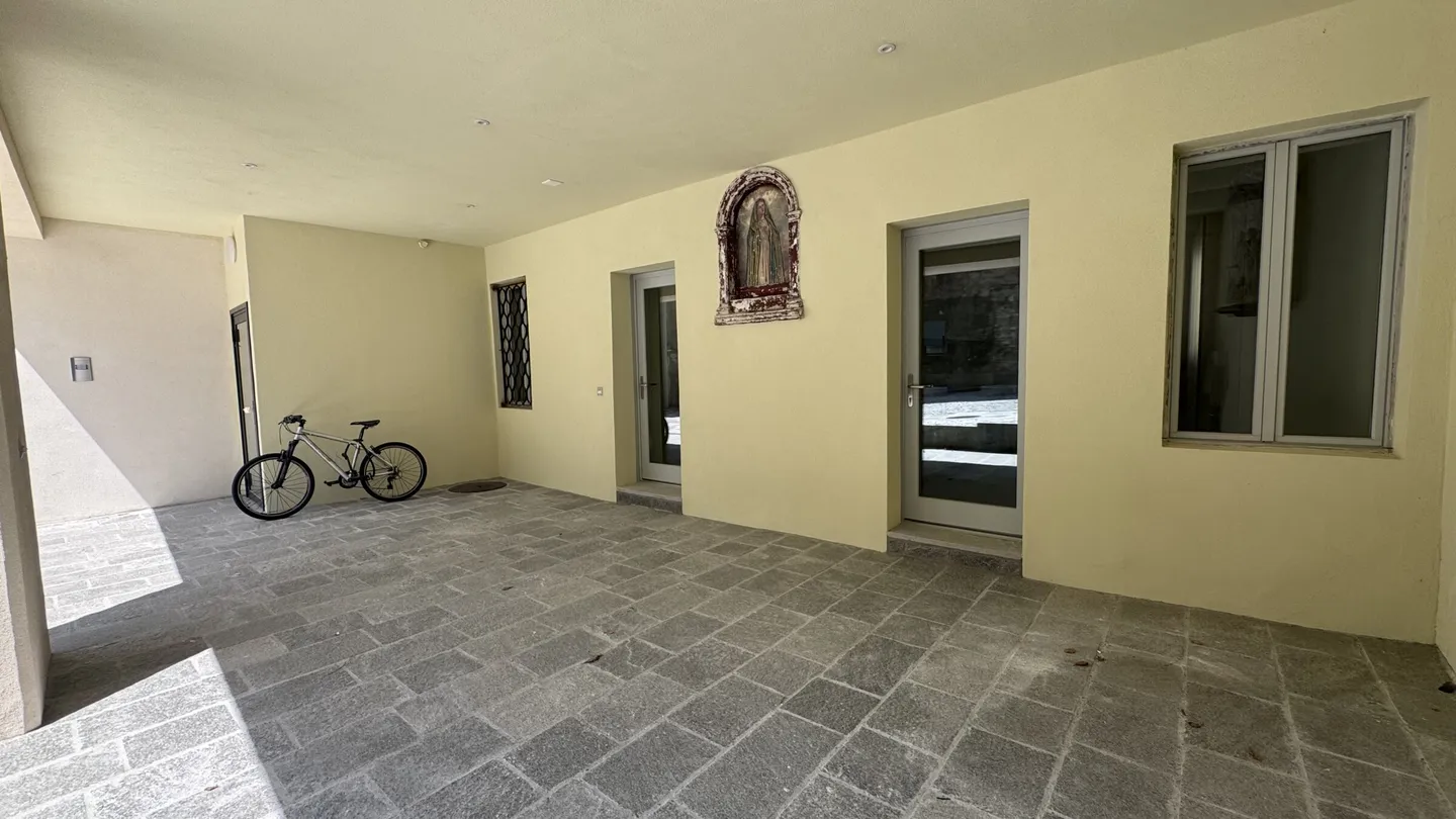 APPARTEMENT ÉLÉGANT 2.5 PIÈCES AU CENTRE DE MENDRISIO - Photo 4 sur 10