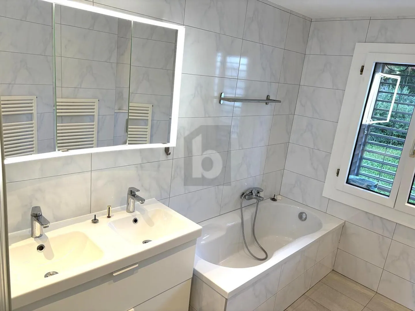 GEMÜTLICH WOHNEN MIT CHARME - Foto 4 von 6