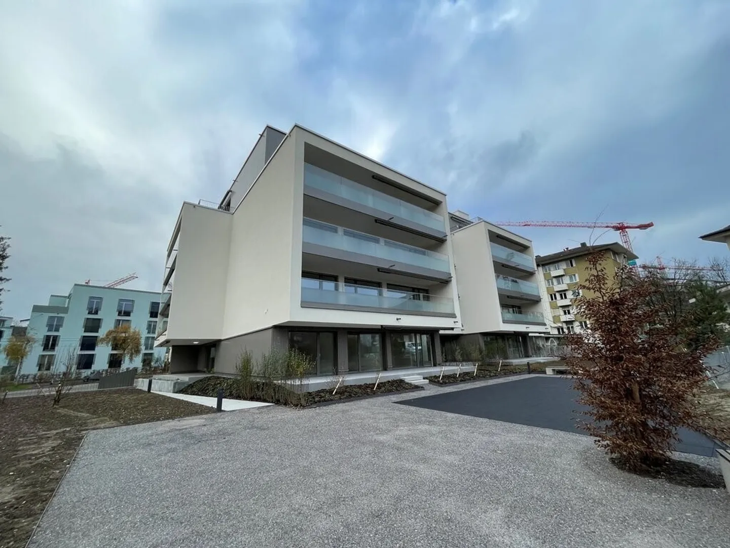 Posto moto in affitto nel distretto 6! - Foto 1 di 2