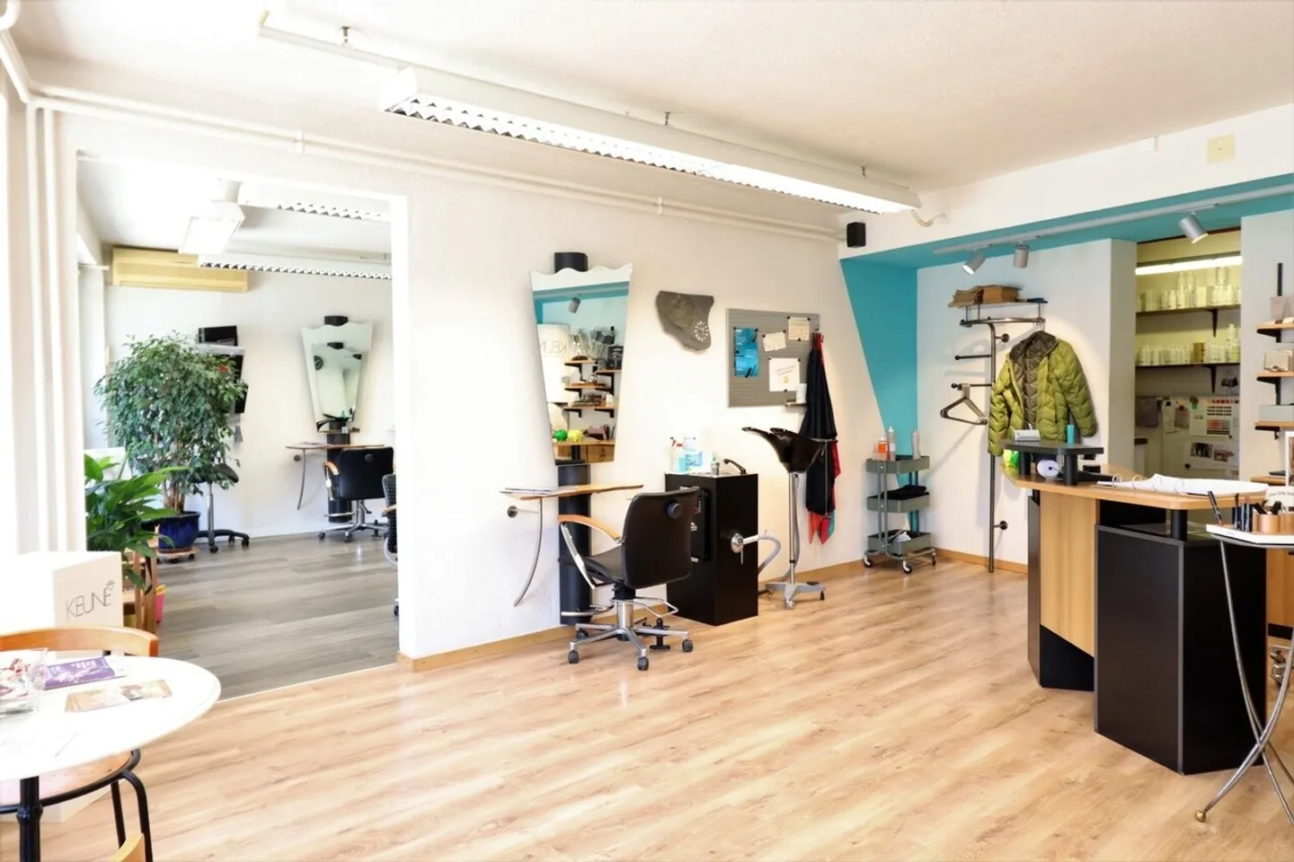 Coiffeur à louer - Photo 1 sur 7