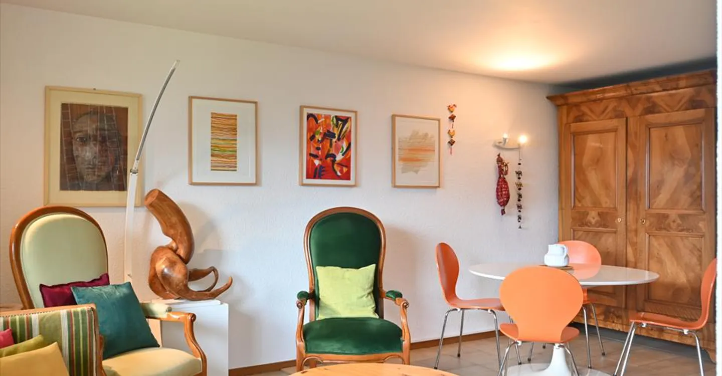 Charmant Appartement 3 Pièces - Photo 2 sur 11