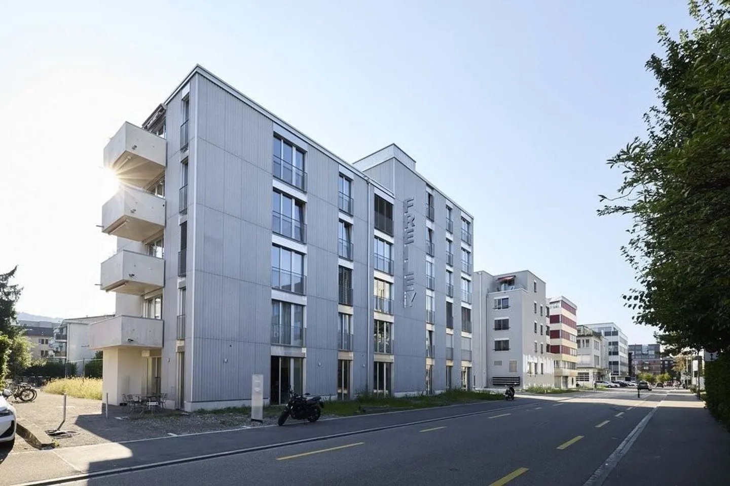 Wellness Oasis: Move into a modern 2.5 room apartment in a top location - Photo 1 of 11